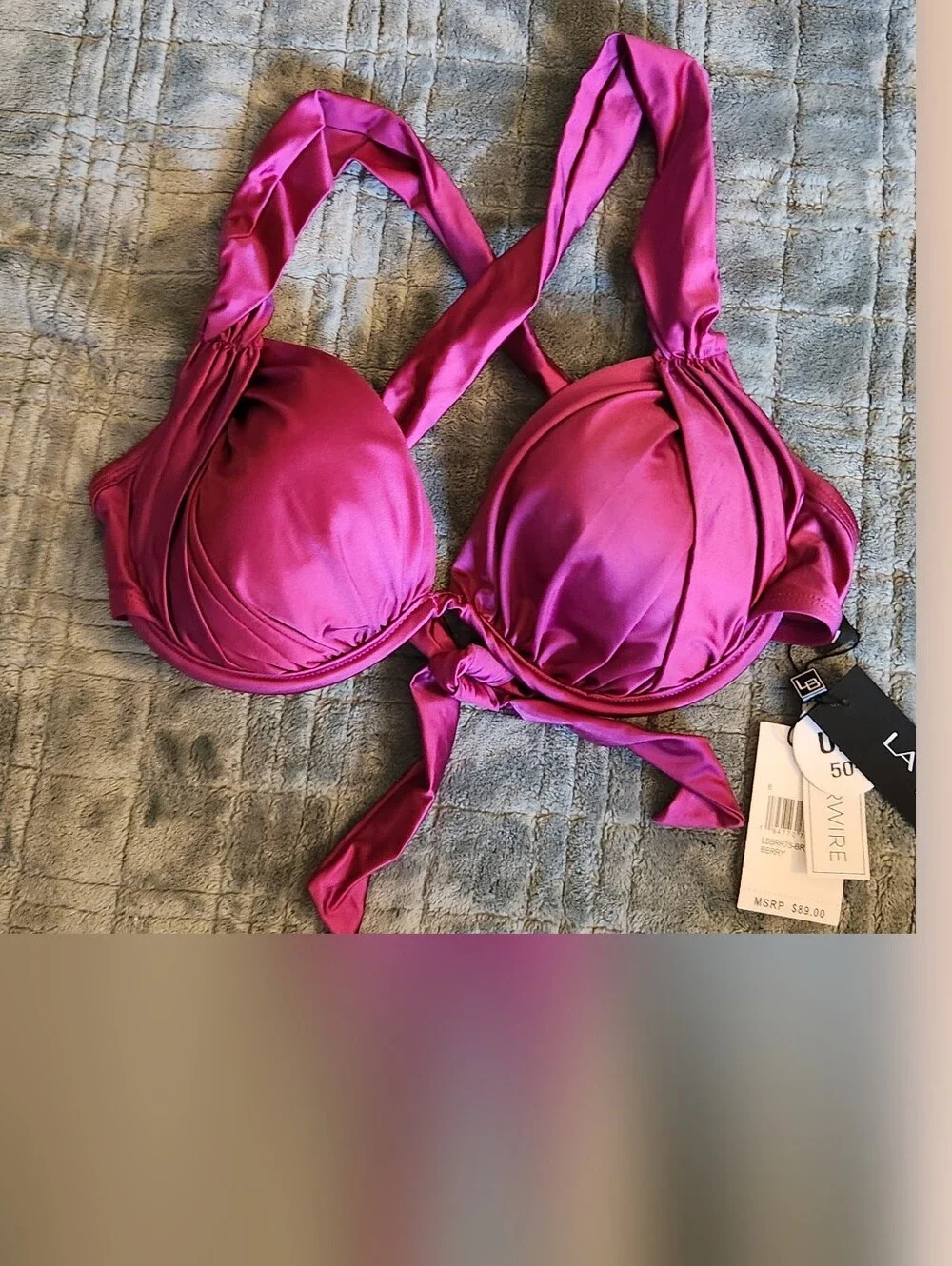 La Blanca sleek plunge